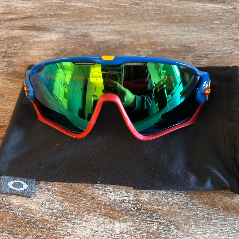 Oakley Jawbreaker Sunglasses Excellent condition